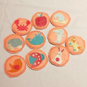Atelier-En avant les comptines!-Le tablier à comptines: Le fabriquer, l'animer – Image 3